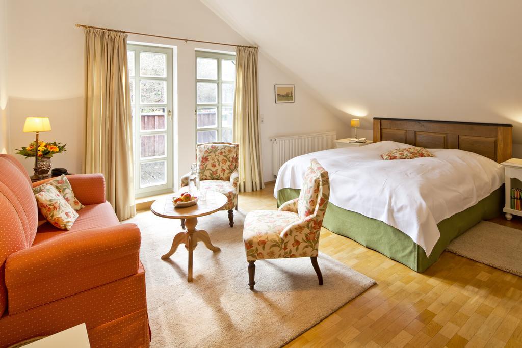 Frankenau Romantik Hotel Landhaus Baerenmuehle מראה חיצוני תמונה